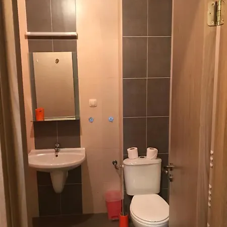 Newly Refurbished Spacious And Cosy St. John