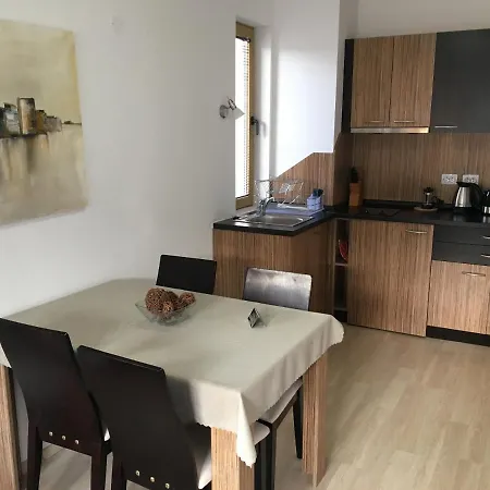 Apartment Newly Refurbished Spacious And Cosy St. John